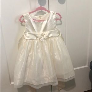 Girls ivory sleeveless satin and tulle dress